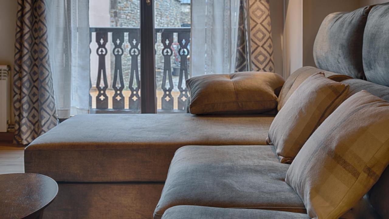 Saplan Real Estate Irissa Apartment Les Ngoại thất bức ảnh
